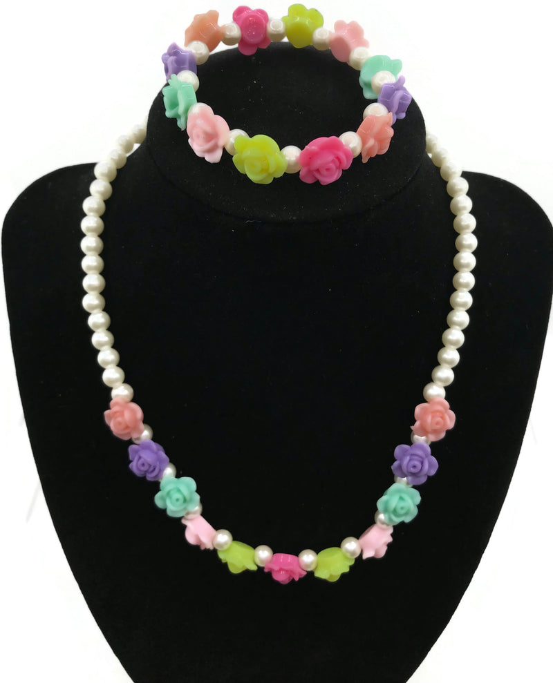 Pearls & Flowers Necklace with Bracelet Set