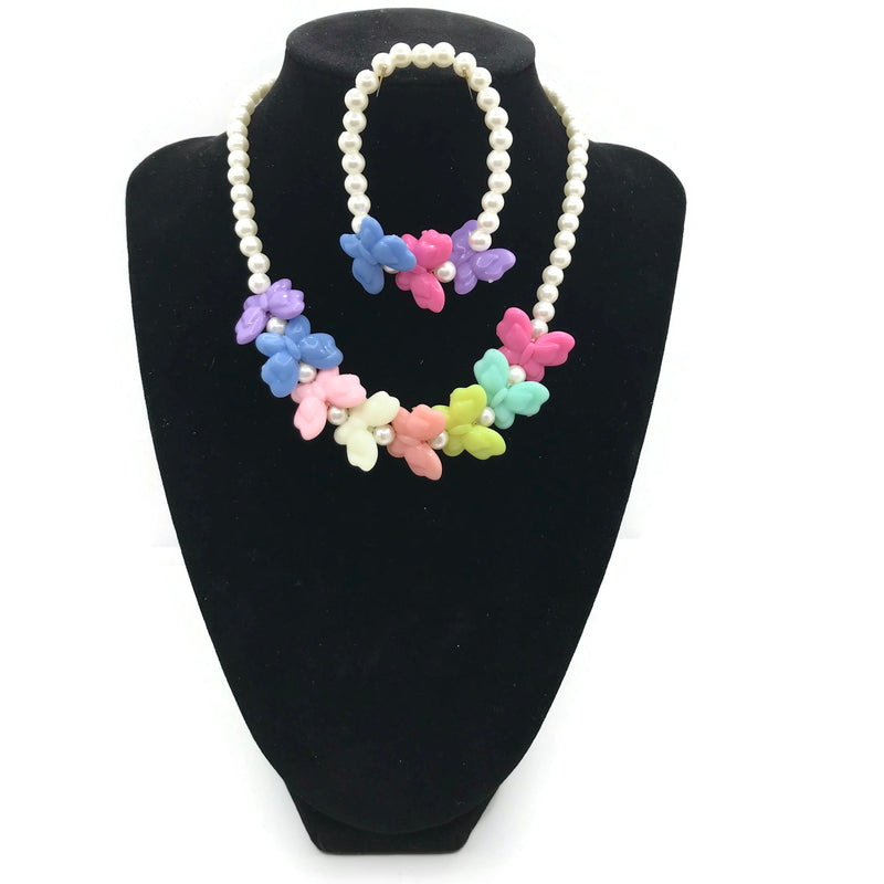 Pearls & Butterflies Necklace with Bracelet Set